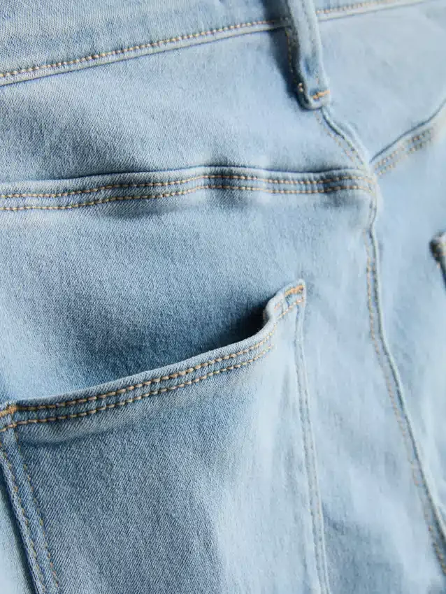 Essential Skinny-Jeans mit mittlerer Leibhöhe | Regular