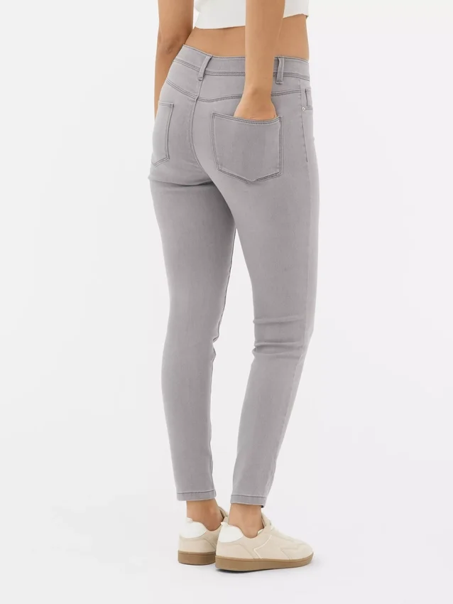 Essential Skinny-Jeans mit mittlerer Leibhöhe | Regular