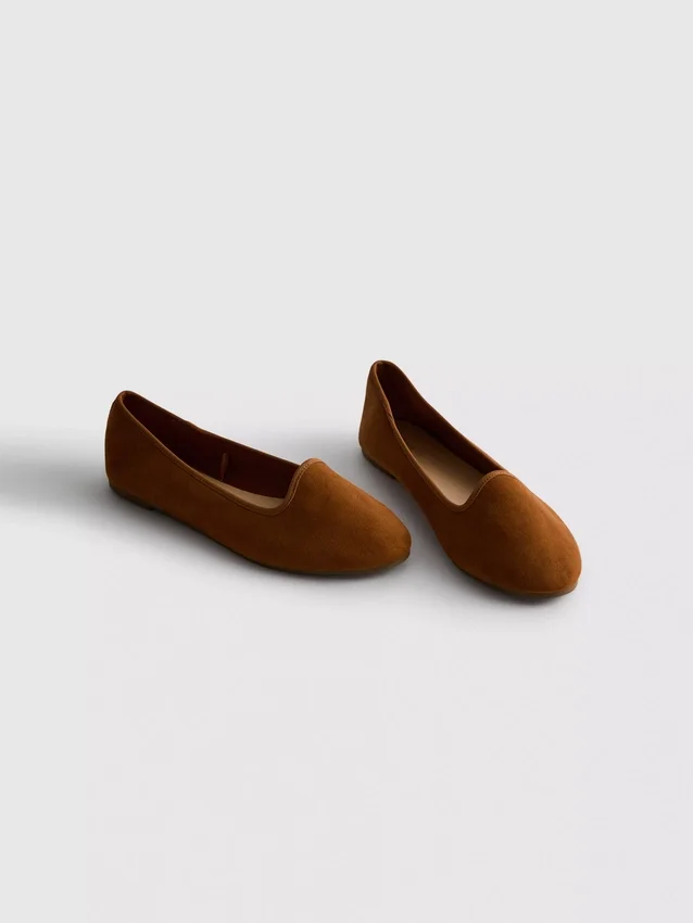 Flache Schuhe aus Wildleder