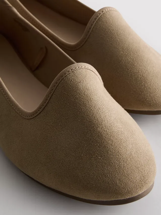 Flache Schuhe aus Wildleder