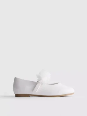 Flache Schuhe für besondere Anlässe