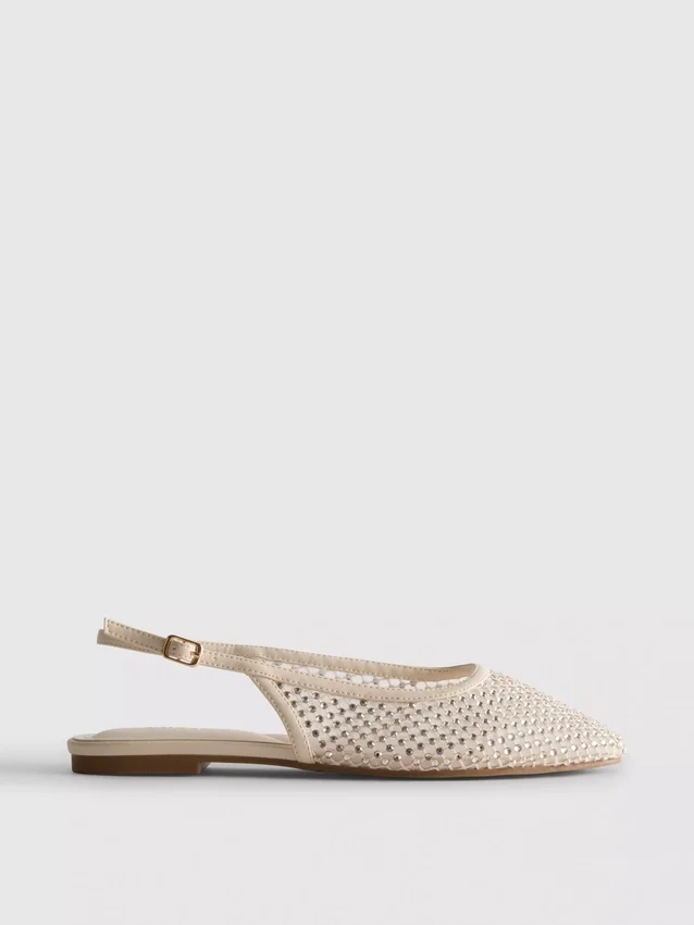 Flache Schuhe mit Strass und Fersenriemen
