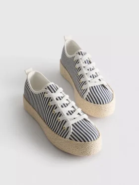 Flache Sneaker aus Canvas und Jute