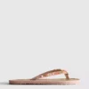 Flip-Flops im Seegras-Look