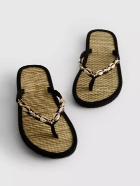 Flip-Flops im Seegras-Look