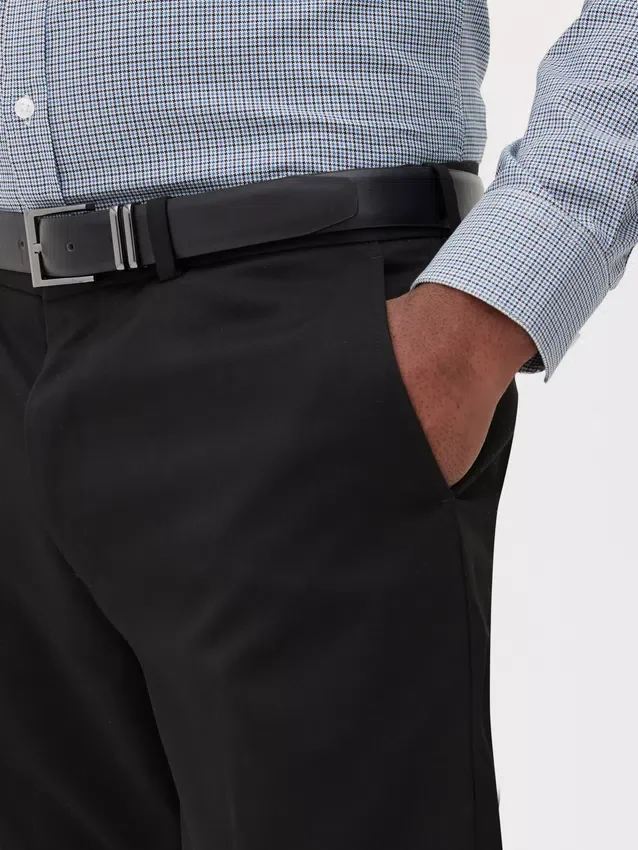 Formelle Twill-Hose in Slim-Fit-Passform