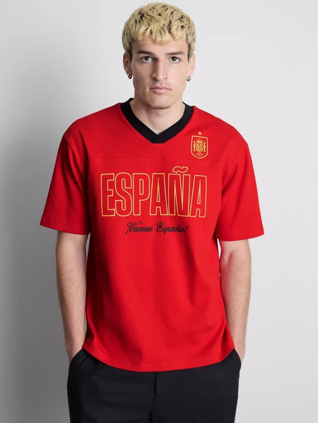 Fussball-Hemd mit Spanien-Motiv