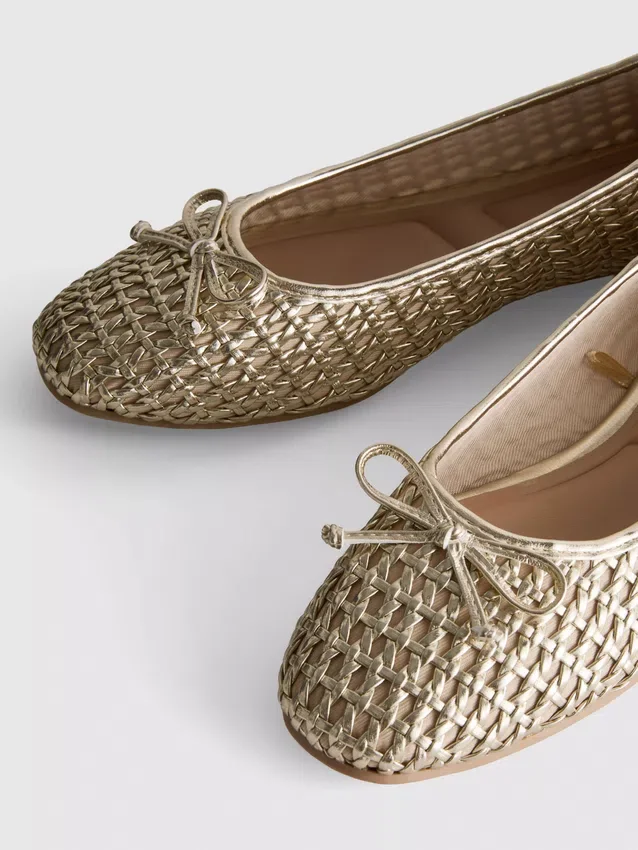 Geflochtene flache Schuhe für Ballerinas