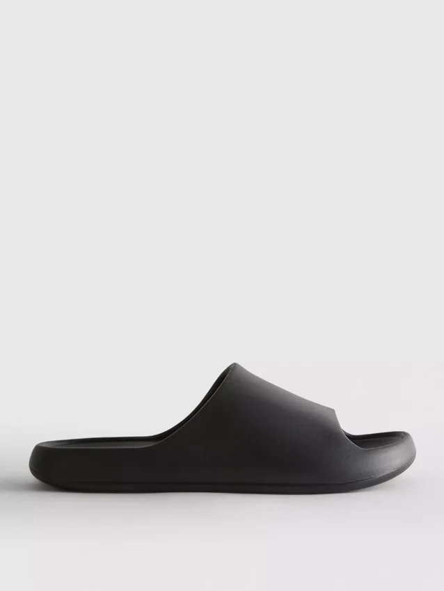 Geformte Pool-Slides