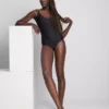 Geformter, figurformender Body