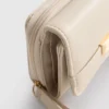 Geldbörse mit Reissverschluss und Metallic-Details