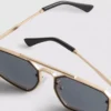 Geometrische Sonnenbrille aus Metall