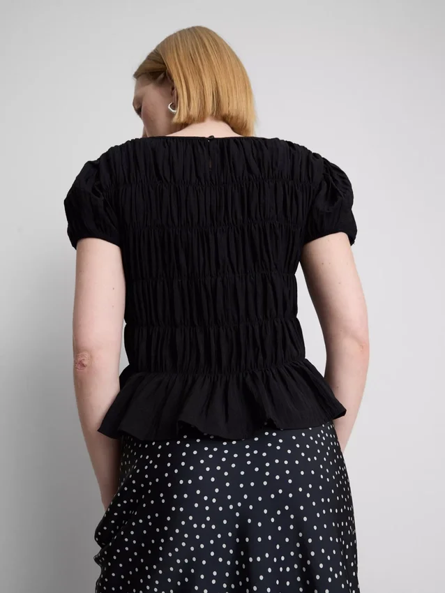 Gerafftes Kurzarm-Top