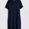 Geripptes, figurbetontes Mini-T-Shirt-Kleid