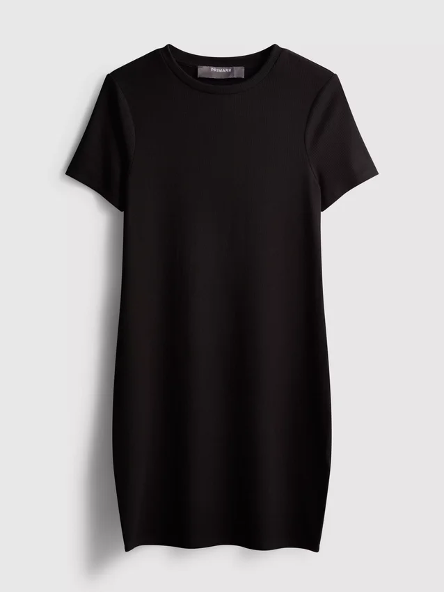 Geripptes, figurbetontes Mini-T-Shirt-Kleid
