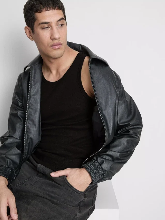Geripptes Tanktop