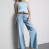 Geripptes Tanktop mit integriertem BH