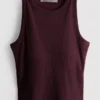 Geripptes Tanktop mit integriertem BH
