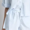Gestreifte Oxford-Shorts mit hoher Taille