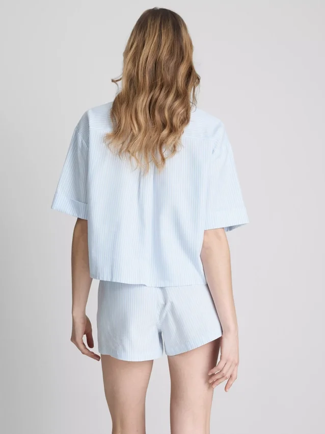 Gestreifte Oxford-Shorts mit hoher Taille