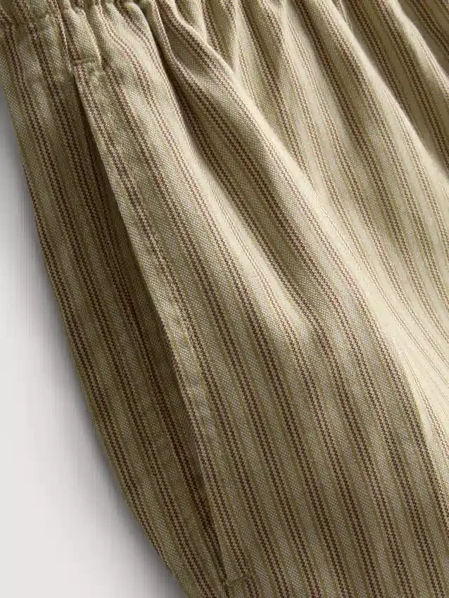 Gestreifte Oxford-Shorts mit hoher Taille