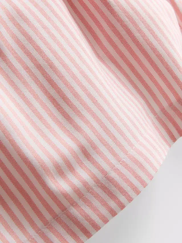 Gestreifte Oxford-Shorts mit hoher Taille