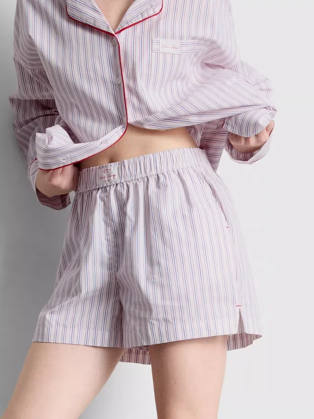 Gestreifte Schlafanzug-Shorts aus Baumwolle im «Room Service»-Stil
