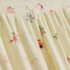 Gestreifte Schlafanzug-Shorts mit Blumenmuster
