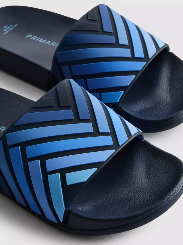 Gestreifte Slingback-Sandalen