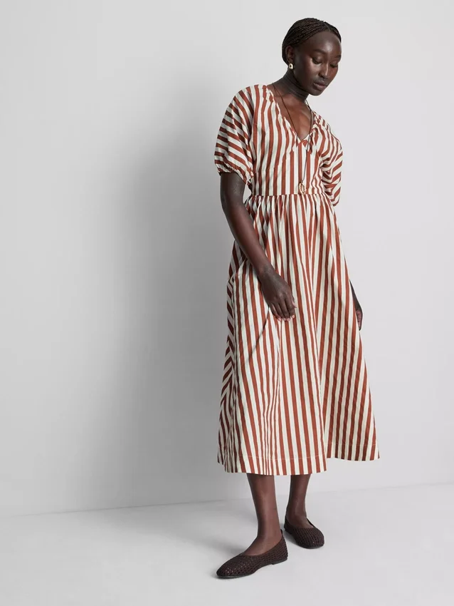 Gestreiftes Midaxi-Smockkleid aus Baumwolle