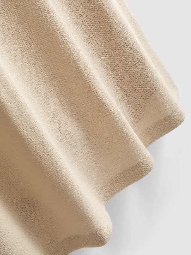 Gestricktes A-Linien-Minikleid