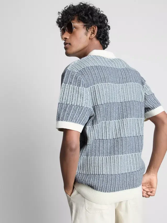 Gestricktes Polohemd mit strukturierten Streifen