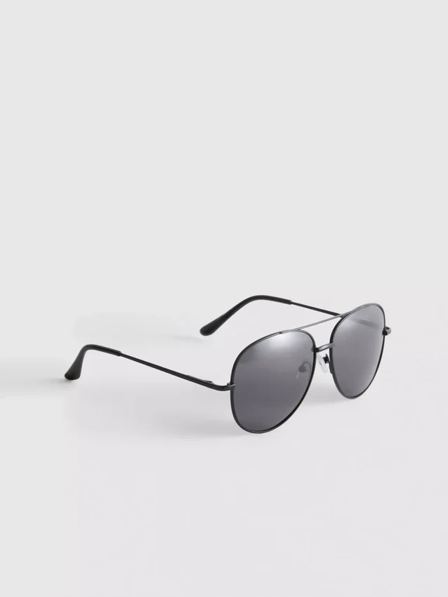 Getönte Piloten-Sonnenbrille
