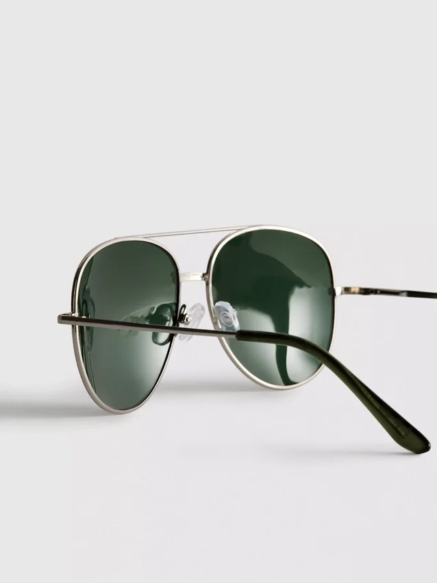Getönte Piloten-Sonnenbrille