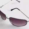 Getönte Wrap-Around-Sonnenbrille