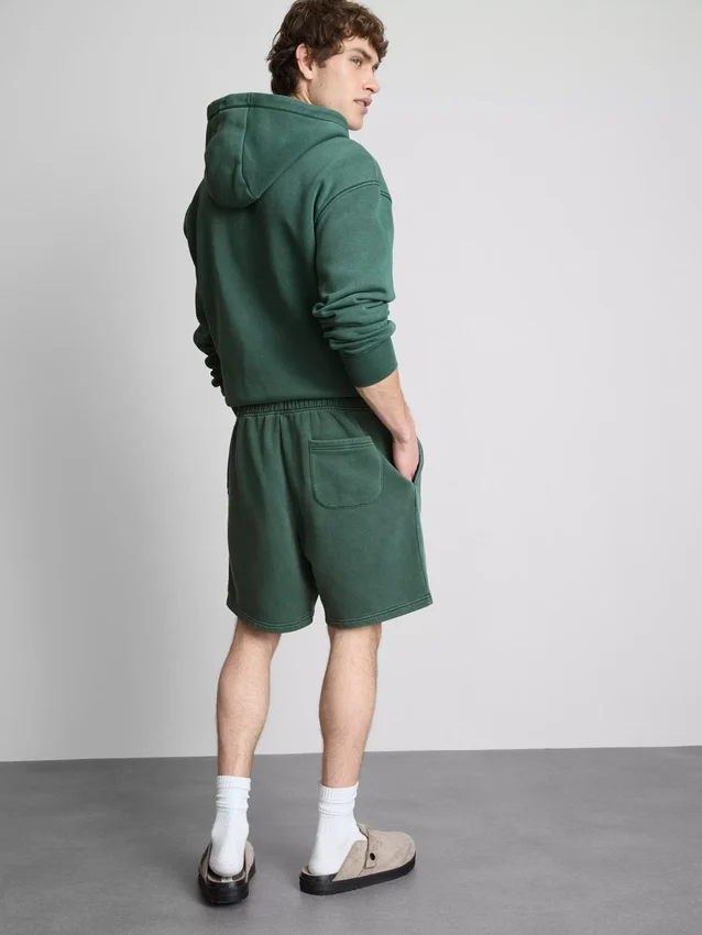 Gewaschene Shorts mit Gummizug