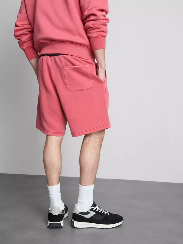 Gewaschene Shorts mit Gummizug