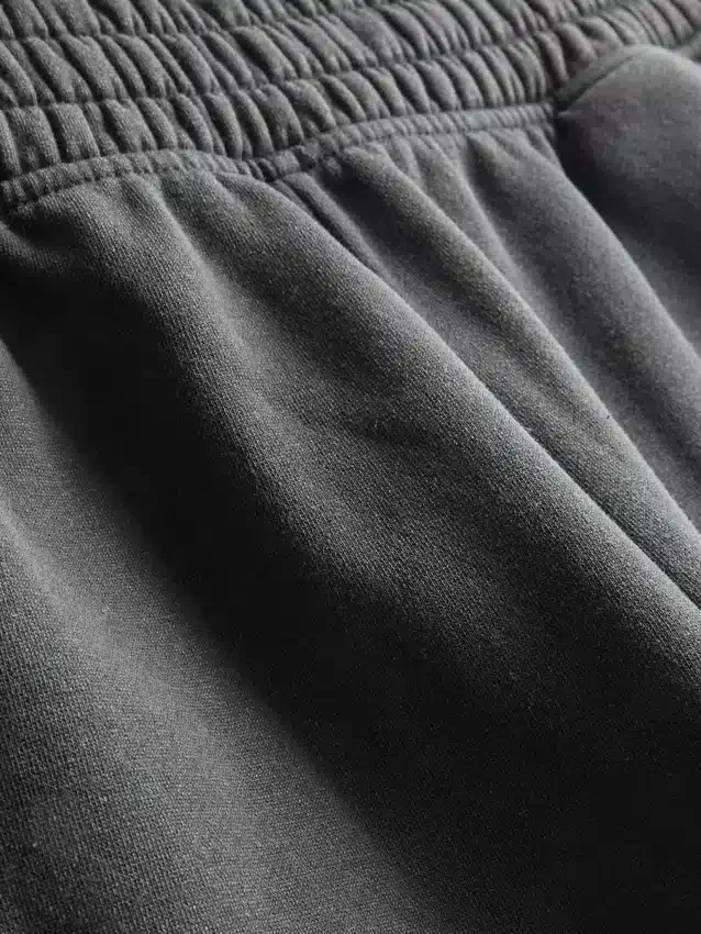 Gewaschene Shorts mit Gummizug