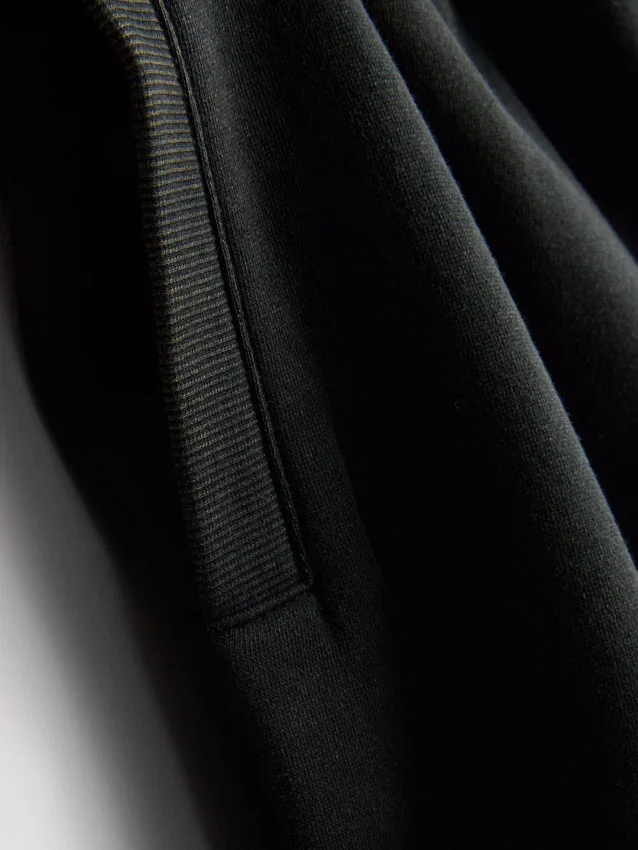 Gewaschene Shorts mit Gummizug