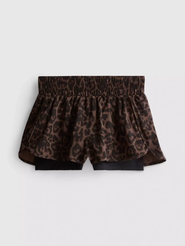 Gewebte Laufshorts mit Leopardenmuster