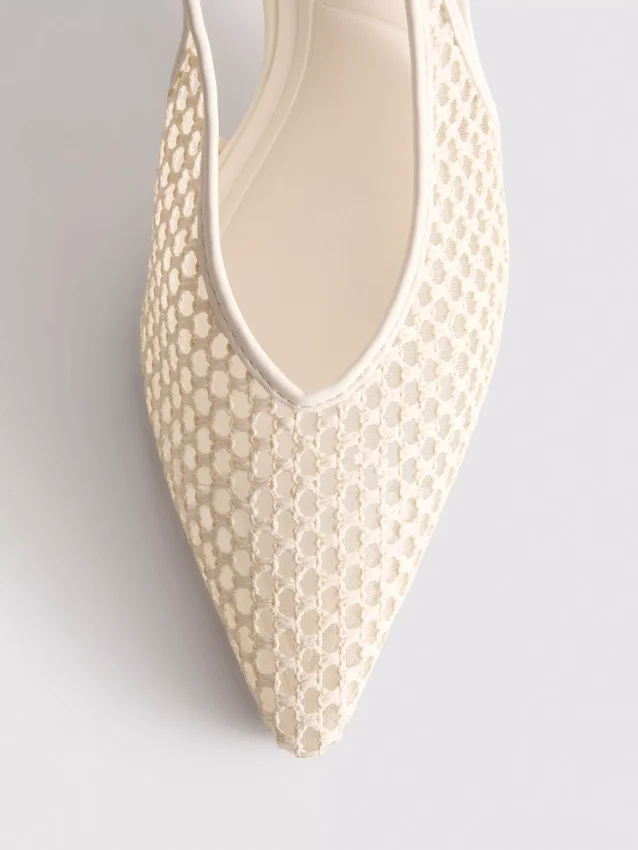 Gewebte Mesh-High Heels mit spitzer Zehenform