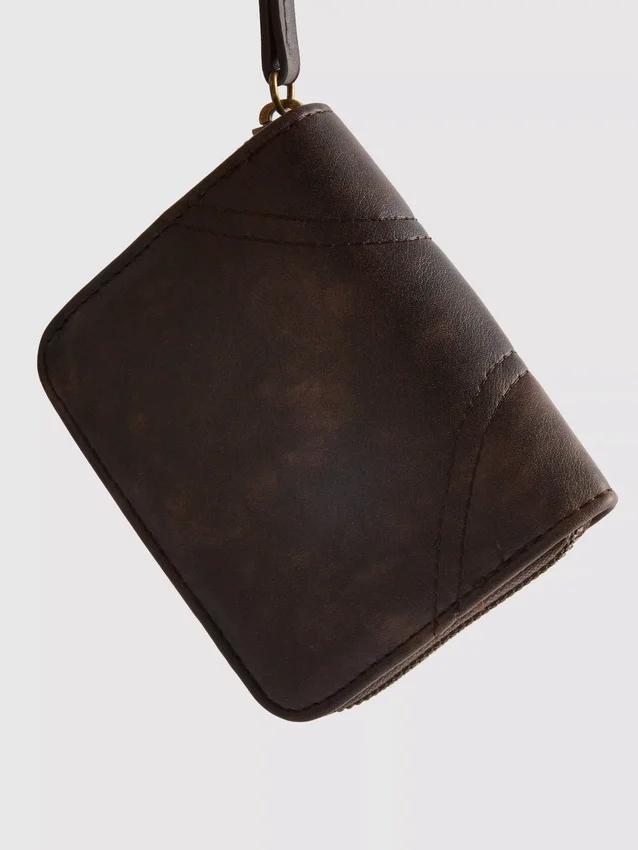 Handtasche mit Reissverschluss im Used-Look