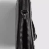 Handtasche mit Reissverschluss im Used-Look