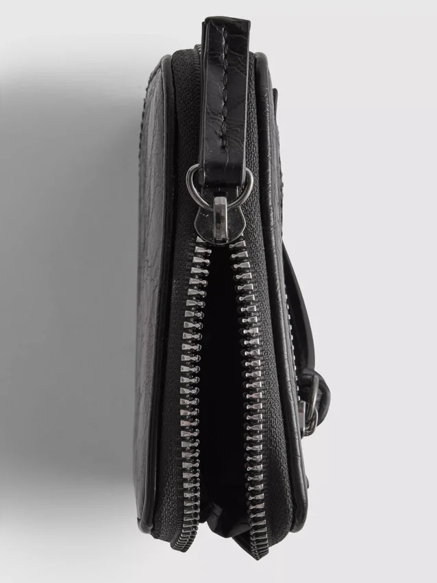 Handtasche mit Reissverschluss im Used-Look