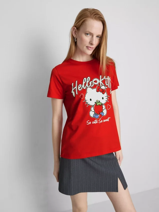 Hello Kitty Baumwoll-T-Shirt «Relaxed Strawberry»