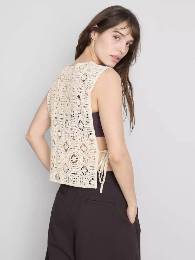 Häkel-Tanktop mit seitlichen Bändern