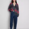 Hoch taillierte, konisch zulaufende Jeans aus Baumwoll-Denim