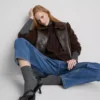 Hoch taillierte, konisch zulaufende Jeans aus Baumwoll-Denim