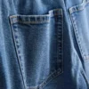 Hoch taillierte, konisch zulaufende Jeans aus Baumwoll-Denim