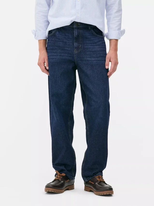 Hoch taillierte, locker sitzende Jeans